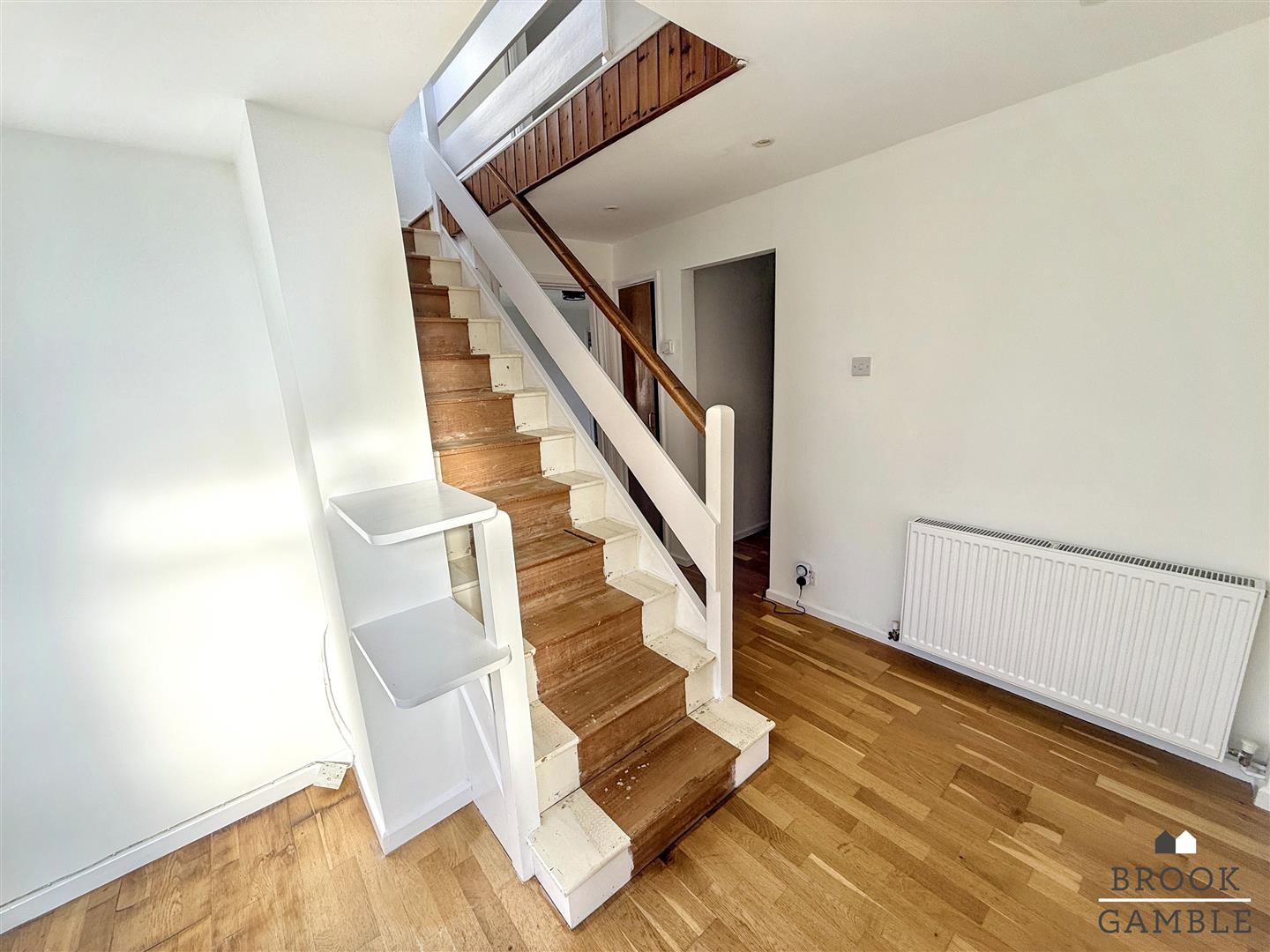 5 Bedroom House - Detached. Bracken Road in Eastbourne,  16